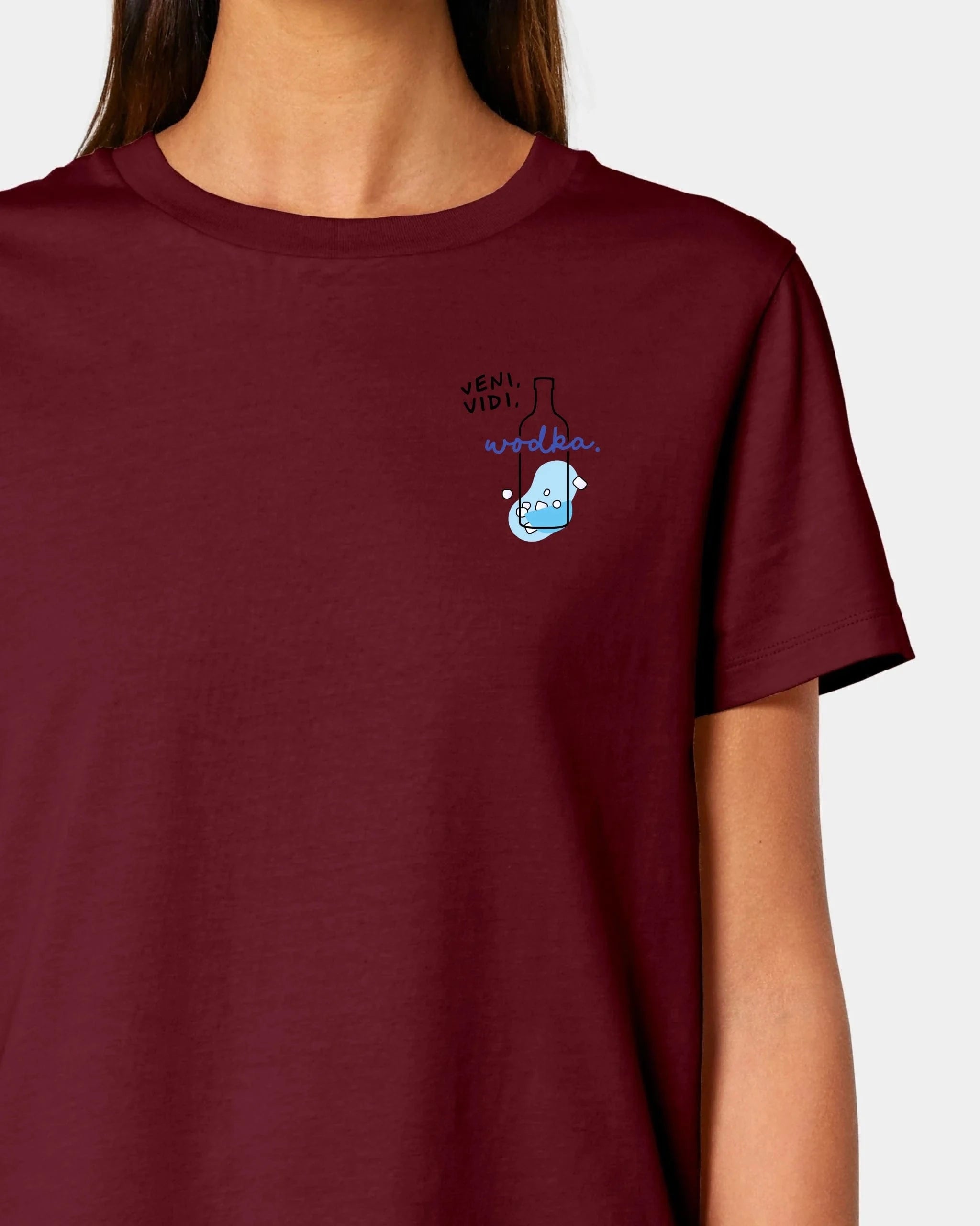 heiter-laessig-muser-mockup-close-up-burgundy