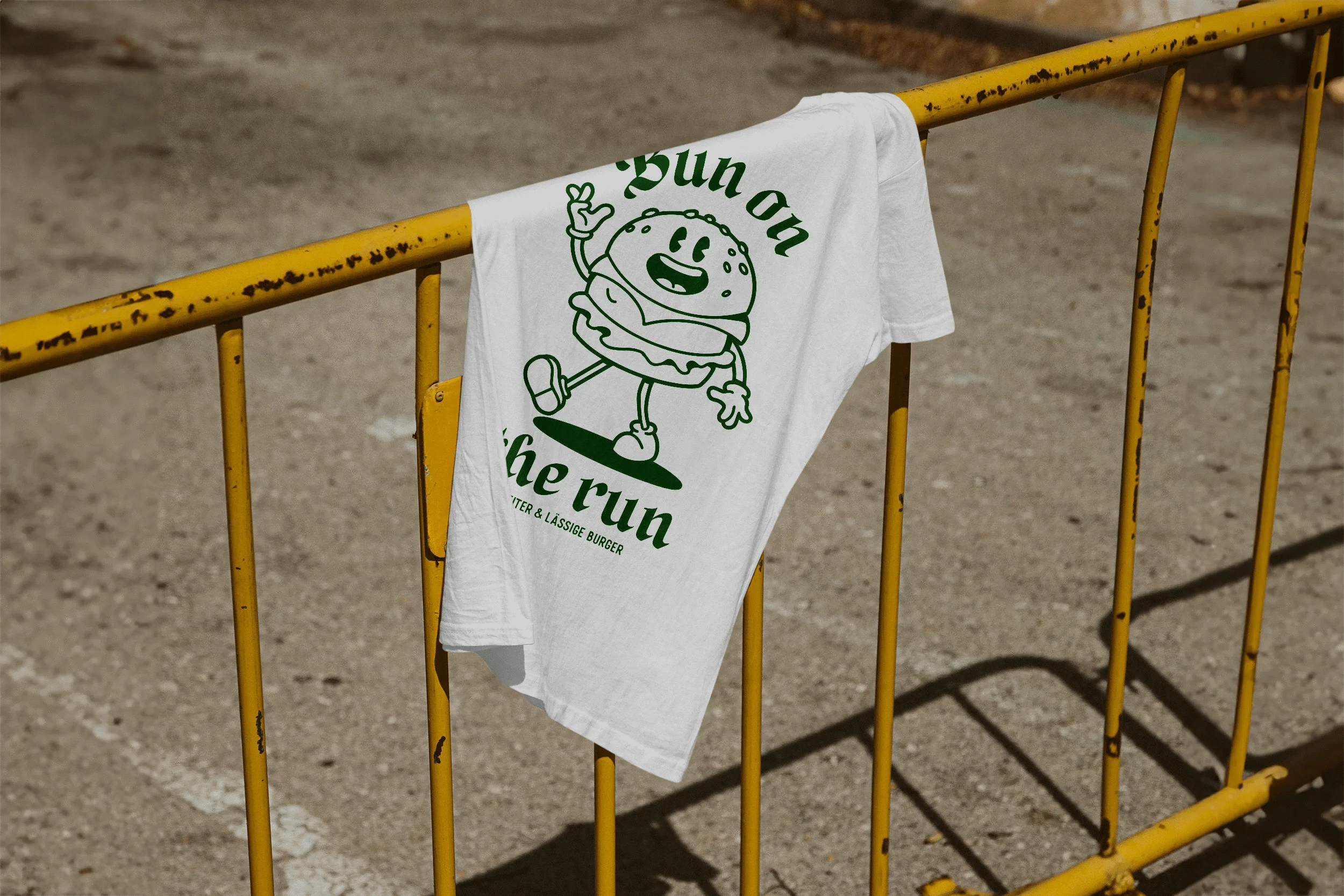 HEITER & LÄSSIG - Burger Masskotchen - Oversized BIO-T-Shirt