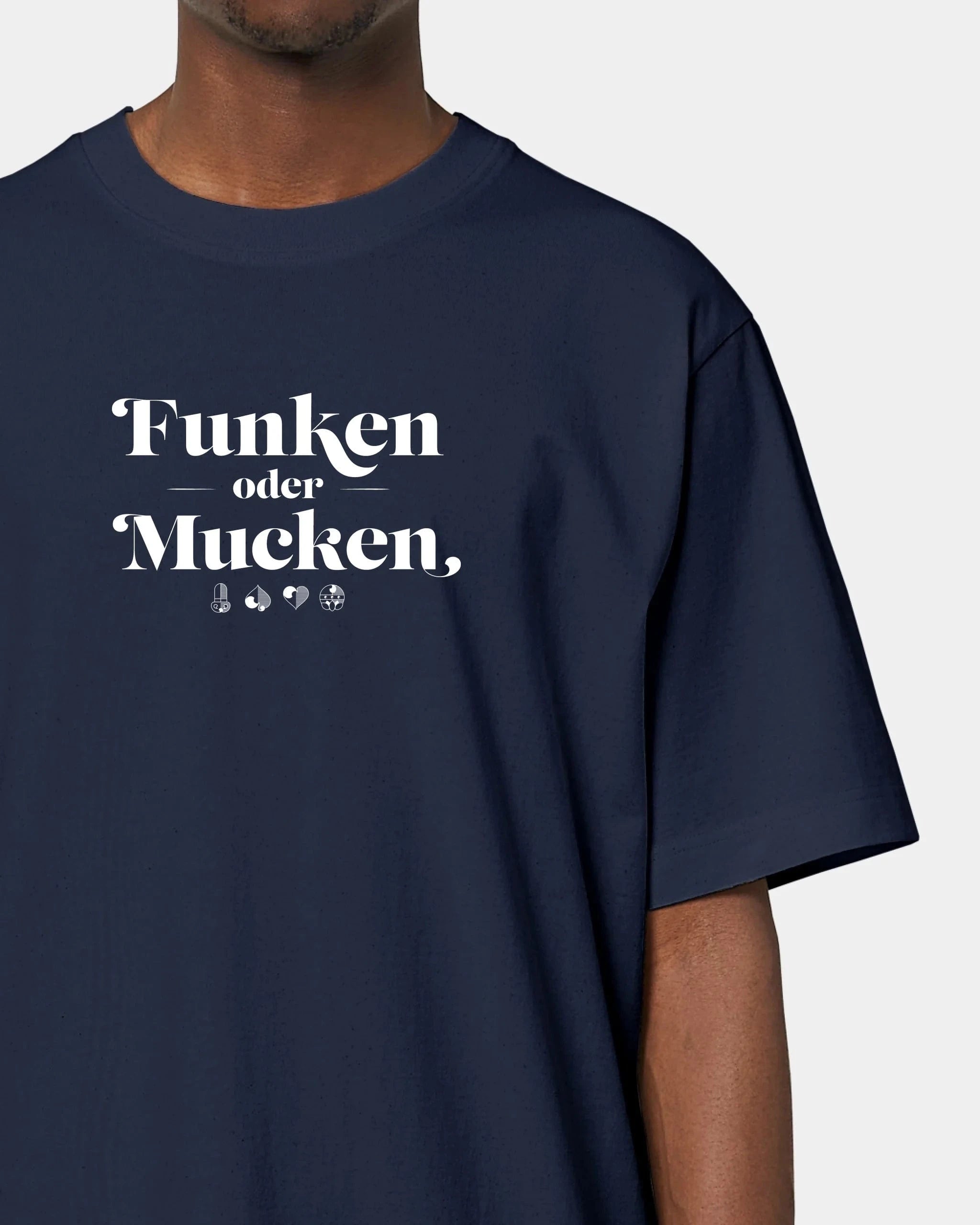 Schmidt Digitaldruck GmbH Personalisiertes T-Shirt "Watten - Funken oder Mucken" Oversized / French Navy / XXS - aus nachhaltiger und fairer Produktion