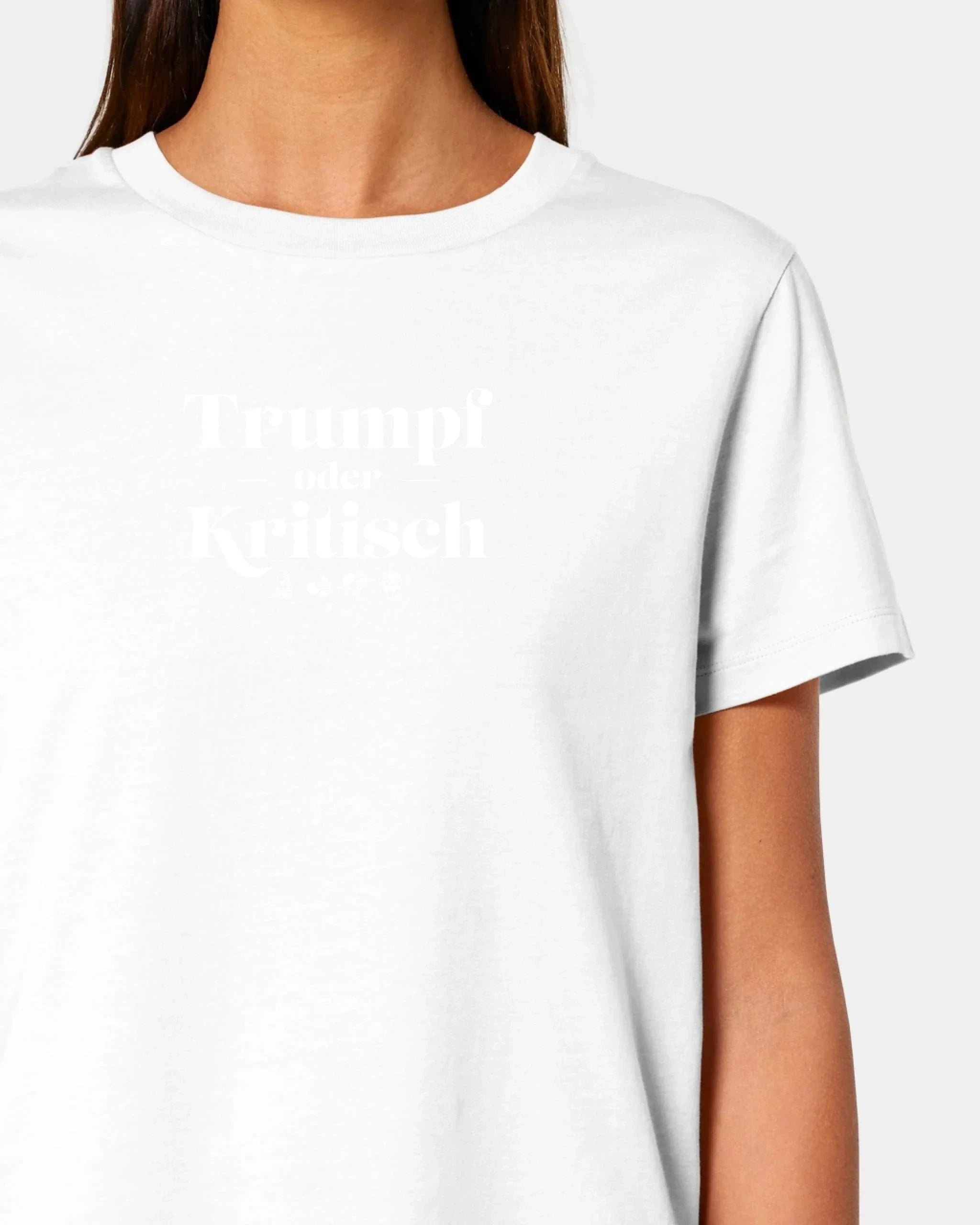 Schmidt Digitaldruck GmbH Personalisiertes T-Shirt "Watten - Trumpf oder Kritisch" Damen / Weiß / XS - aus nachhaltiger und fairer Produktion